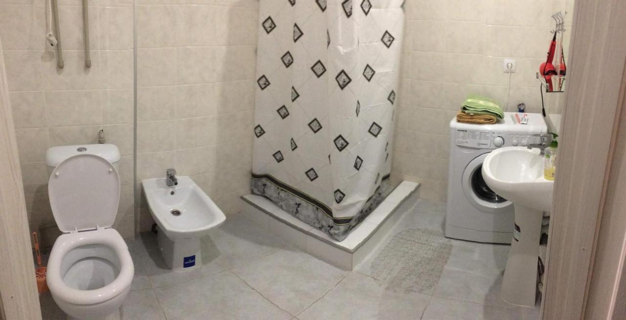 Studio Apartment In Center 波尔塔瓦 外观 照片