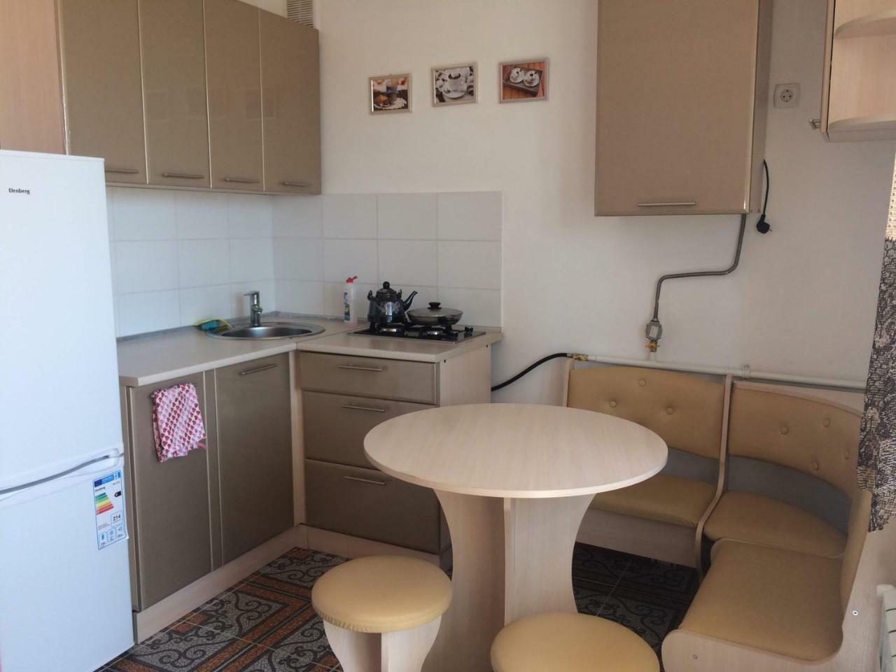 Studio Apartment In Center 波尔塔瓦 外观 照片
